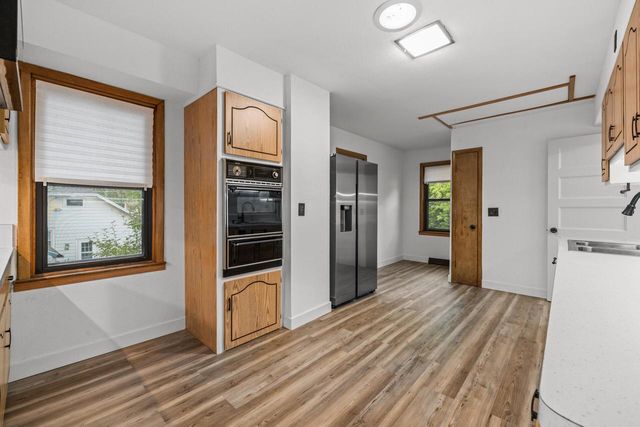 1012 Arcadian AVENUE, Waukesha, WI 53186
