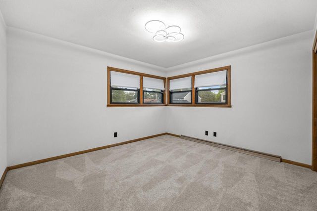 1012 Arcadian AVENUE, Waukesha, WI 53186