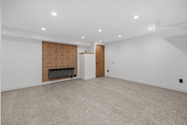 1012 Arcadian AVENUE, Waukesha, WI 53186