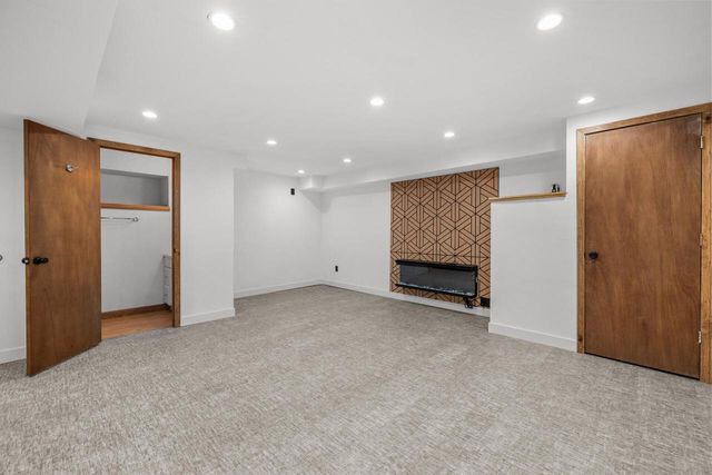 1012 Arcadian AVENUE, Waukesha, WI 53186