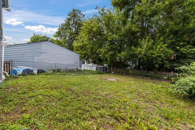1012 Arcadian AVENUE, Waukesha, WI 53186