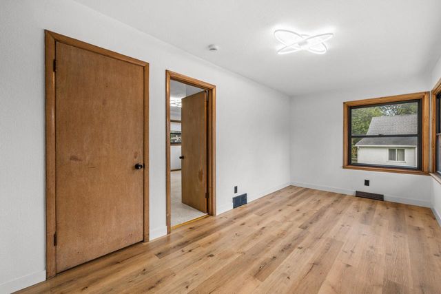 1012 Arcadian AVENUE, Waukesha, WI 53186