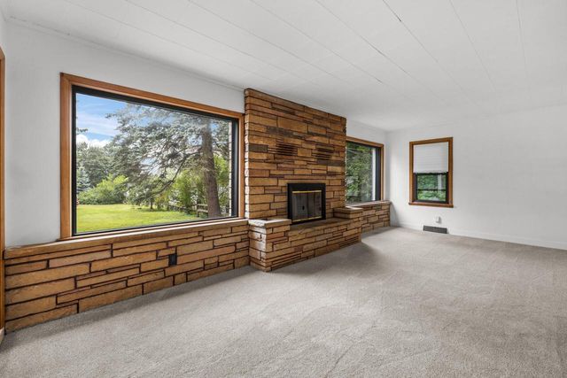 1012 Arcadian AVENUE, Waukesha, WI 53186