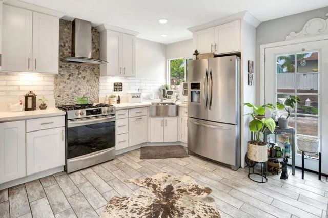 1105 Bostonia, El Cajon, CA 92021