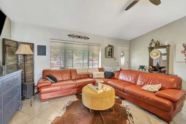 1105 Bostonia, El Cajon, CA 92021