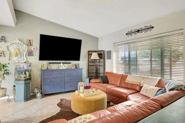 1105 Bostonia, El Cajon, CA 92021