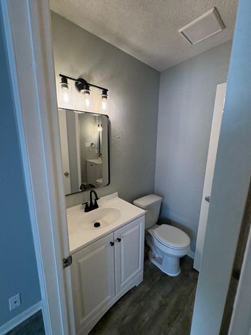 317 W William Cannon Drive DR B, Austin, TX 78745