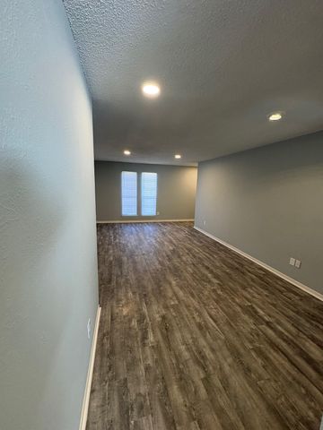 317 W William Cannon Drive DR B, Austin, TX 78745