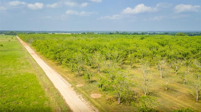 452 Ponderosa RD, Bastrop, TX 78602