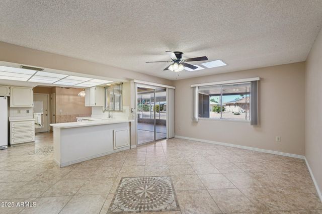 17818 N BUNTLINE Drive, Sun City West, AZ 85375