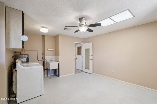 17818 N BUNTLINE Drive, Sun City West, AZ 85375