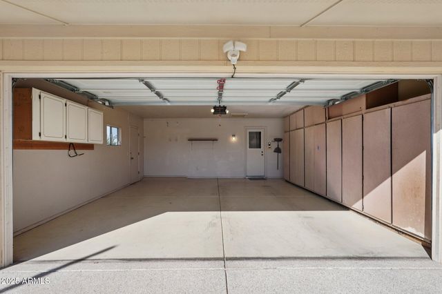 17818 N BUNTLINE Drive, Sun City West, AZ 85375