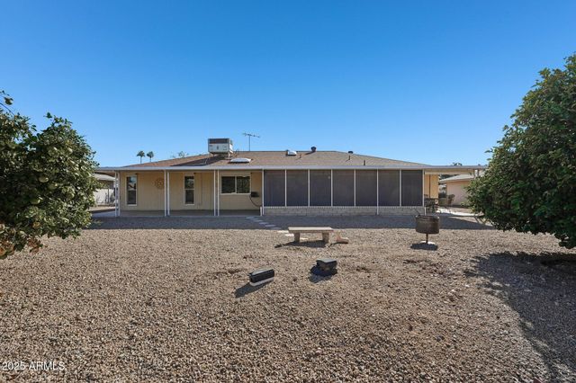 17818 N BUNTLINE Drive, Sun City West, AZ 85375