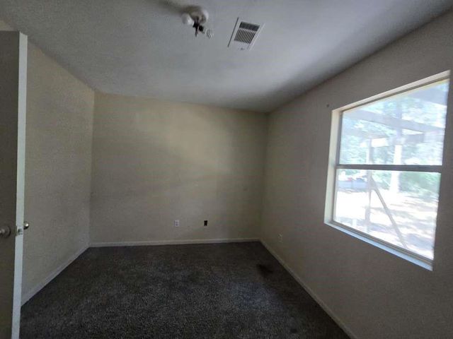 470 Trails End Drive, Cleveland, TX 77328