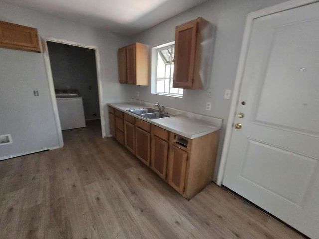 470 Trails End Drive, Cleveland, TX 77328