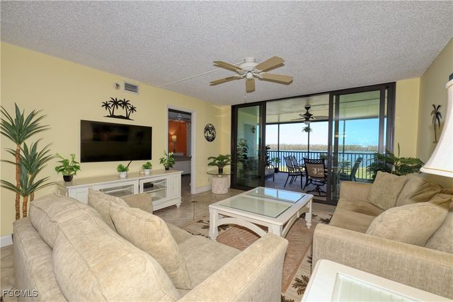 4253 Bay Beach LN G1, Fort Myers Beach, FL 33931