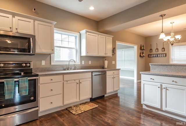 2870 E Creeks Edge Drive, Bloomington, IN 47401