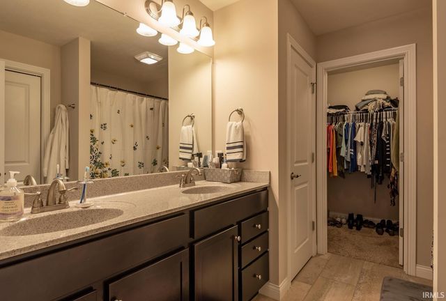 2870 E Creeks Edge Drive, Bloomington, IN 47401