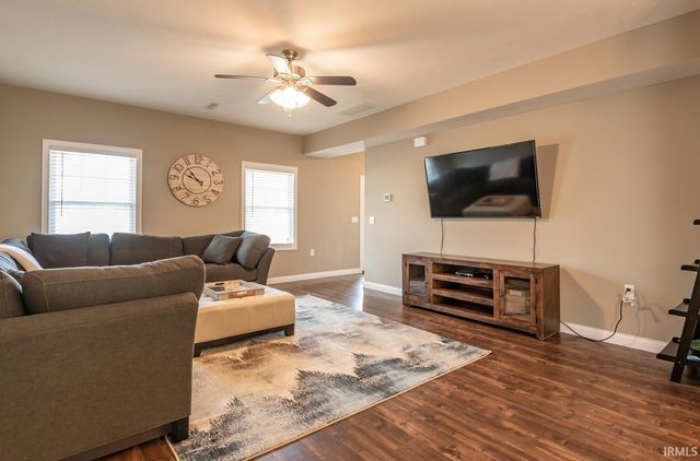 2870 E Creeks Edge Drive, Bloomington, IN 47401