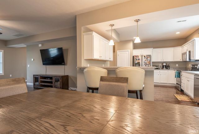 2870 E Creeks Edge Drive, Bloomington, IN 47401