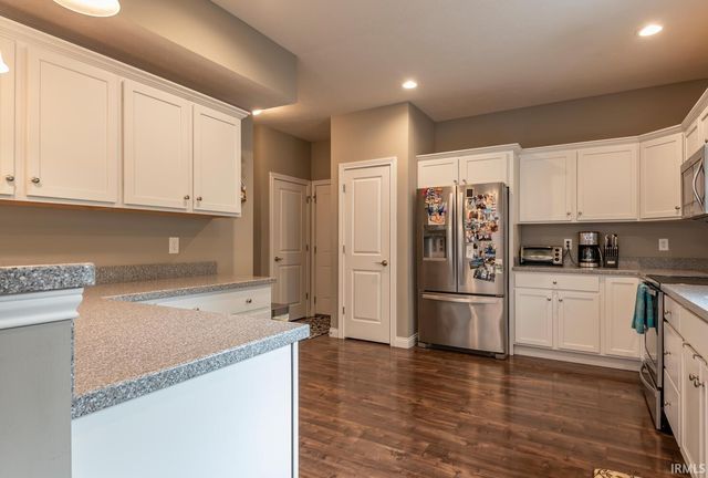 2870 E Creeks Edge Drive, Bloomington, IN 47401