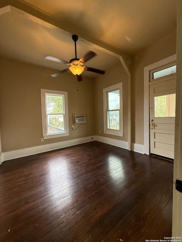 210 Eleanor Ave Apt 3, San Antonio, TX 78209