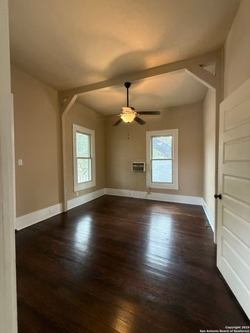 210 Eleanor Ave Apt 3, San Antonio, TX 78209