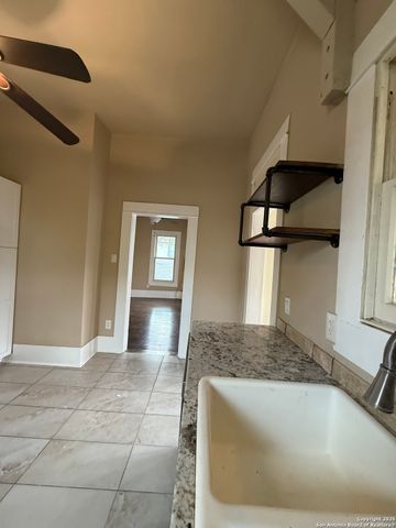 210 Eleanor Ave Apt 3, San Antonio, TX 78209