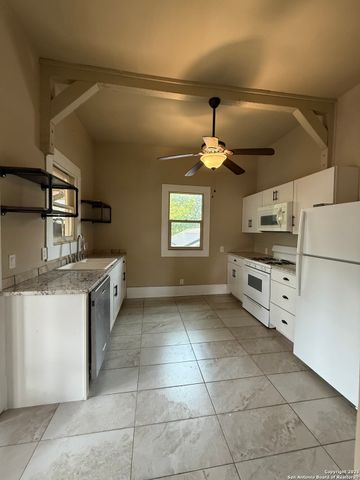 210 Eleanor Ave Apt 3, San Antonio, TX 78209