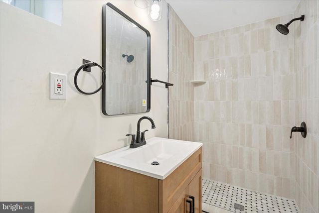 3100 MINNA CT, Baltimore, MD 21207