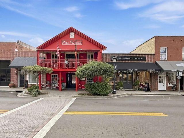 305 Norcross Street, Roswell, GA 30075