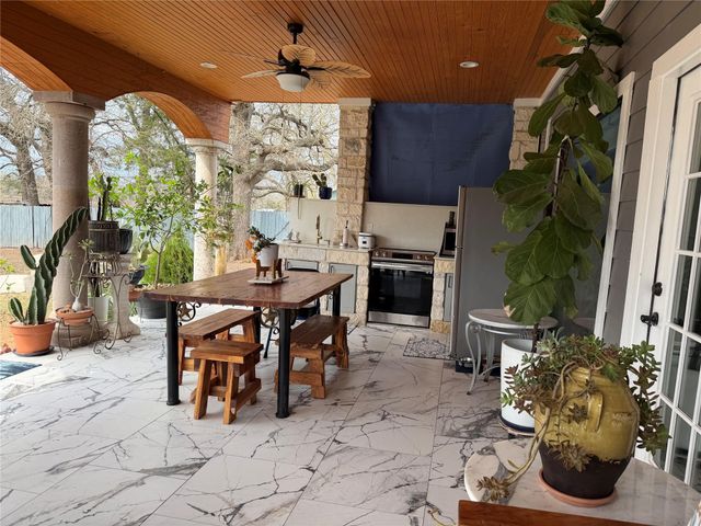 376 Alta Vista DR B, Bastrop, TX 78602