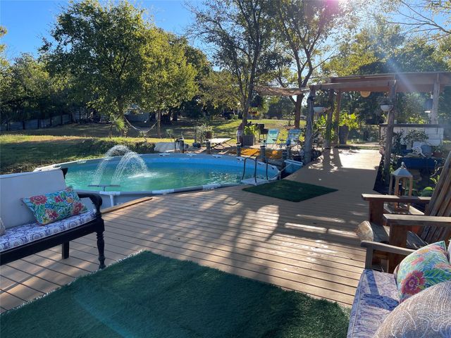 376 Alta Vista DR B, Bastrop, TX 78602