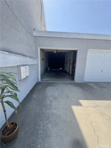 7892 Newman Avenue, Huntington Beach, CA 92647