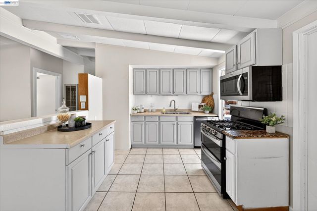 471 Bernal Ave, Livermore, CA 94551
