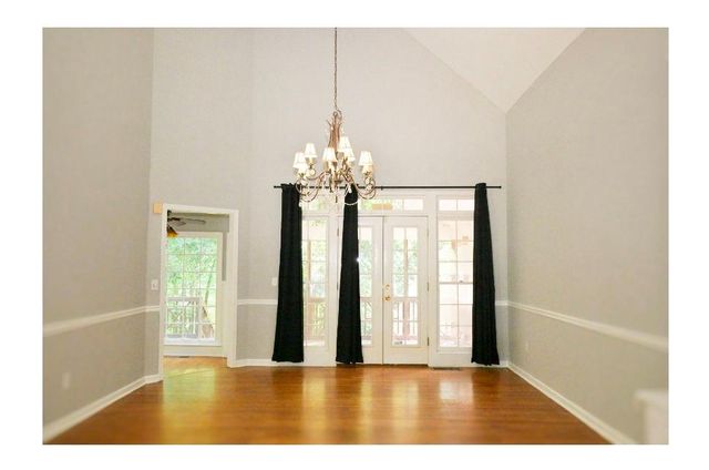 3885 Waterford Drive, Suwanee, GA 30024