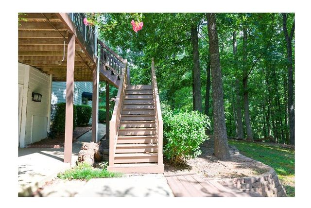 3885 Waterford Drive, Suwanee, GA 30024