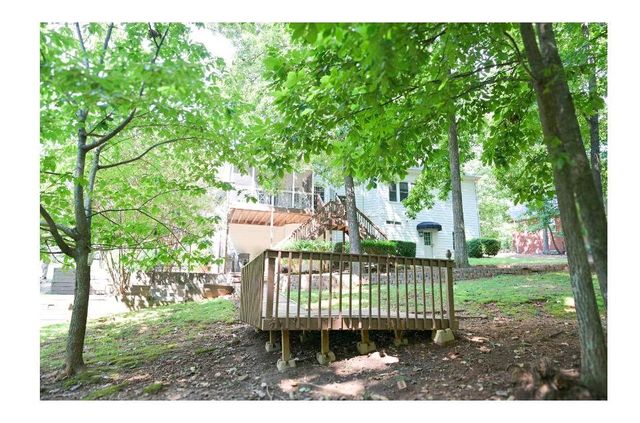 3885 Waterford Drive, Suwanee, GA 30024