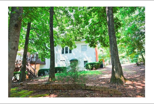 3885 Waterford Drive, Suwanee, GA 30024