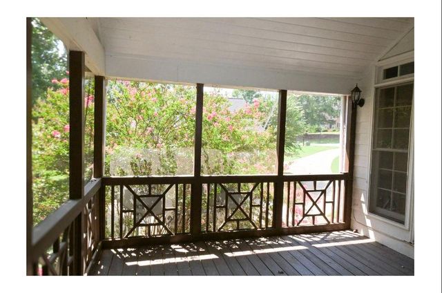 3885 Waterford Drive, Suwanee, GA 30024