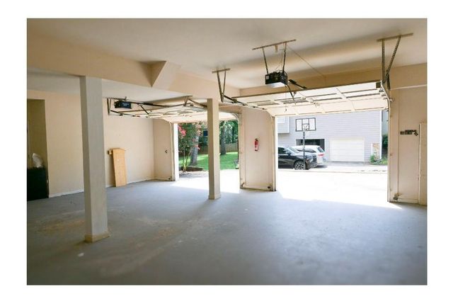 3885 Waterford Drive, Suwanee, GA 30024
