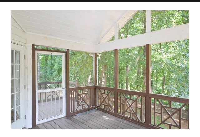 3885 Waterford Drive, Suwanee, GA 30024