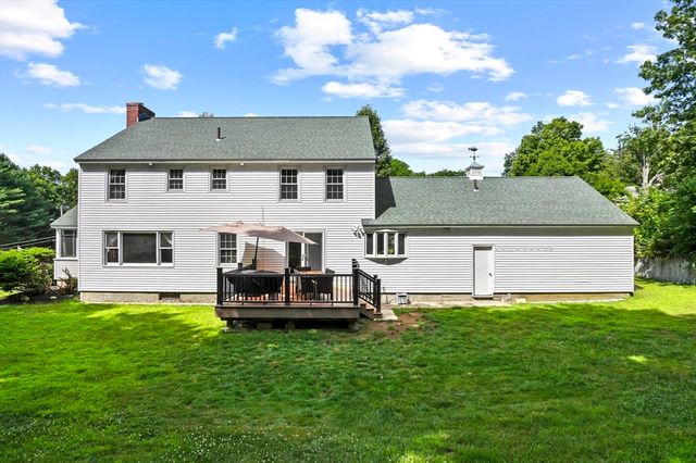 123 Pearl Hill Rd, Fitchburg, MA 01420