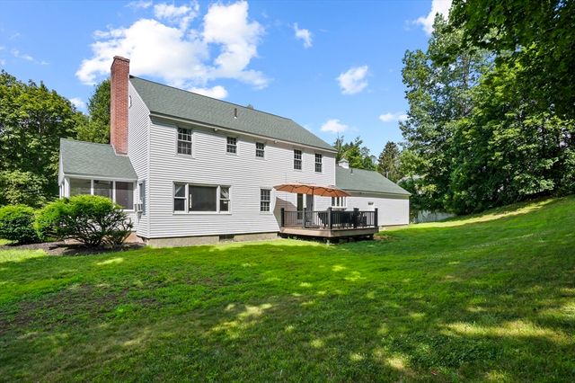 123 Pearl Hill Rd, Fitchburg, MA 01420