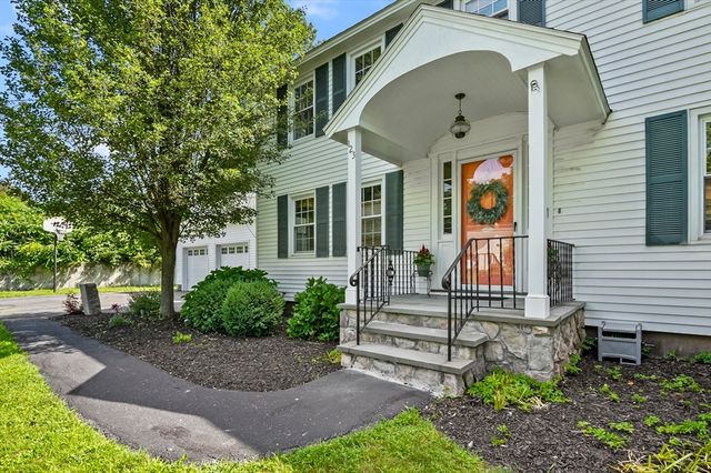 123 Pearl Hill Rd, Fitchburg, MA 01420