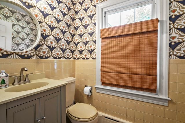 123 Pearl Hill Rd, Fitchburg, MA 01420