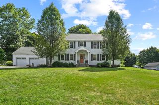123 Pearl Hill Rd, Fitchburg, MA 01420