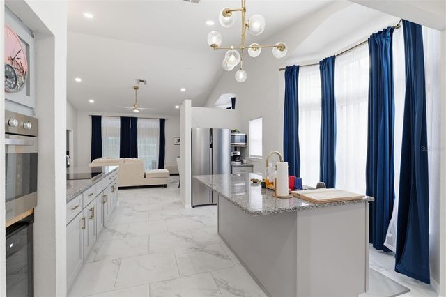 9376 FRENCH QUARTERS CIRCLE, Weeki Wachee, FL 34613