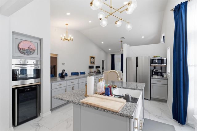 9376 FRENCH QUARTERS CIRCLE, Weeki Wachee, FL 34613