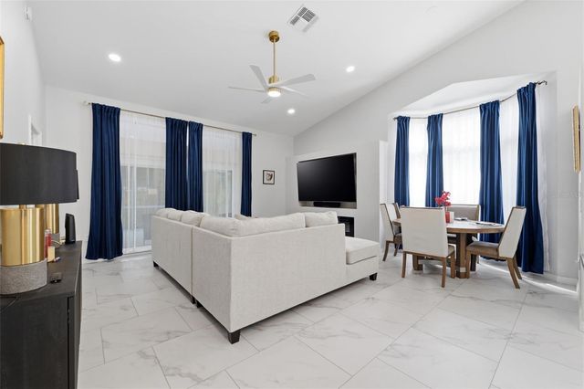 9376 FRENCH QUARTERS CIRCLE, Weeki Wachee, FL 34613